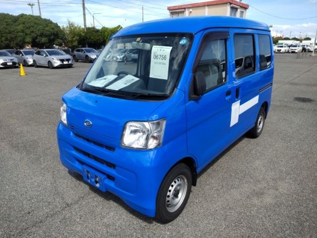 6756 Daihatsu Hijet van S331V 2017 г. (LUM Kobe Nyusatsu)